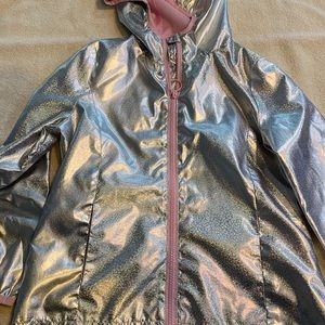 Full zip light weight jacket